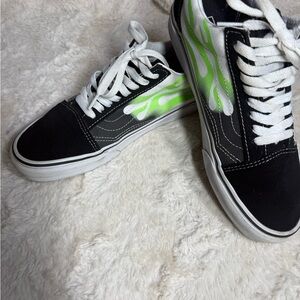 Vans Old Skool
Flame Black True White